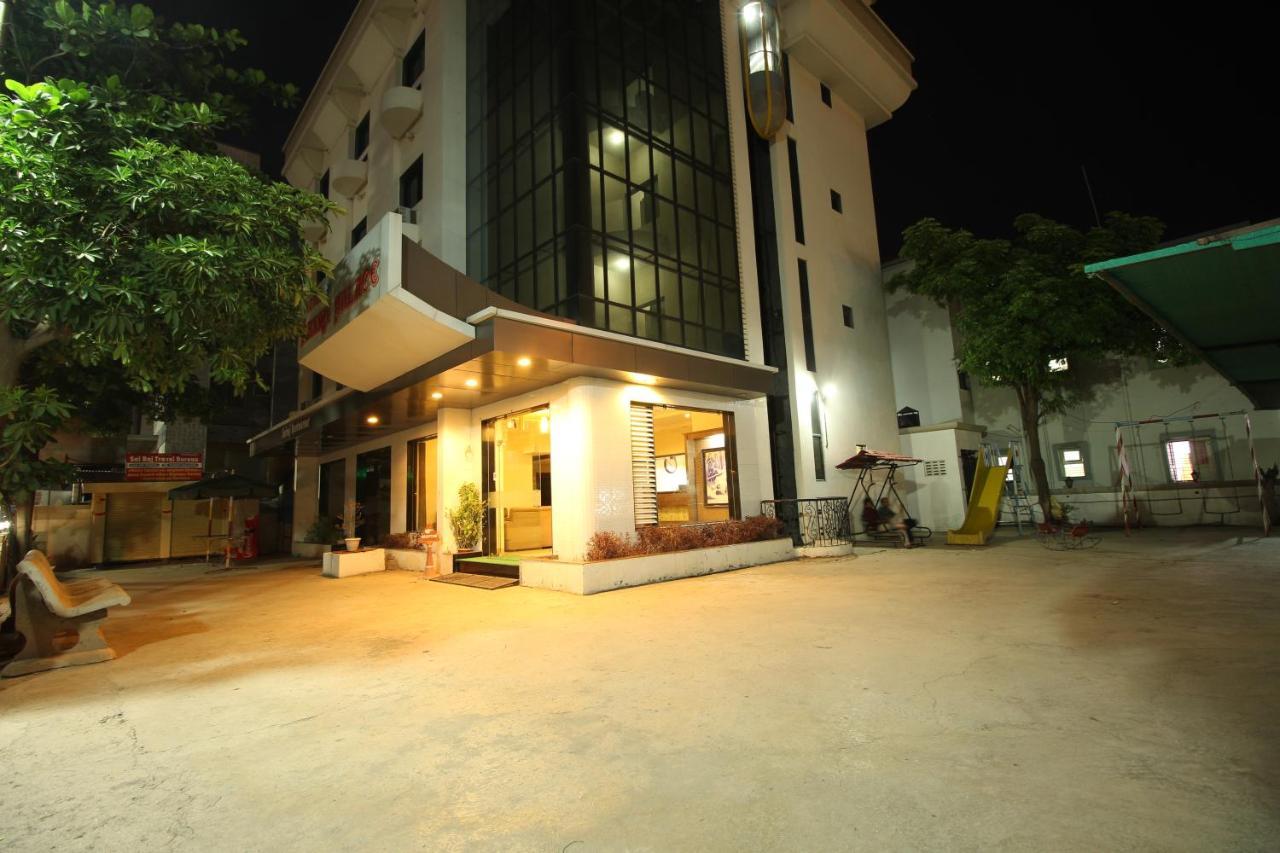 Hotel Laxmibai Palace Shirdi Exterior photo